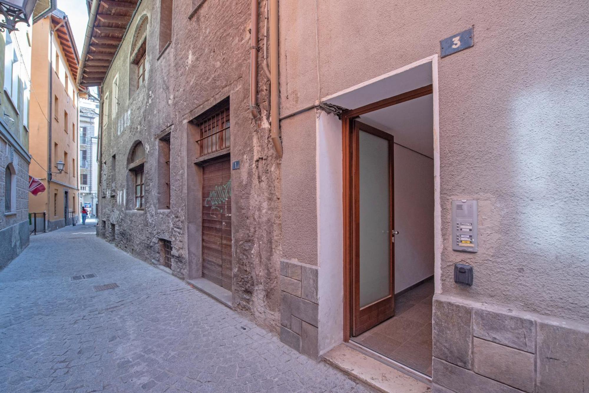"Refuge De Claude" - Stile E Comfort Ad Aosta Centro Exterior photo